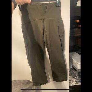 Lulu Olive Green Capri Leggings, Size 4